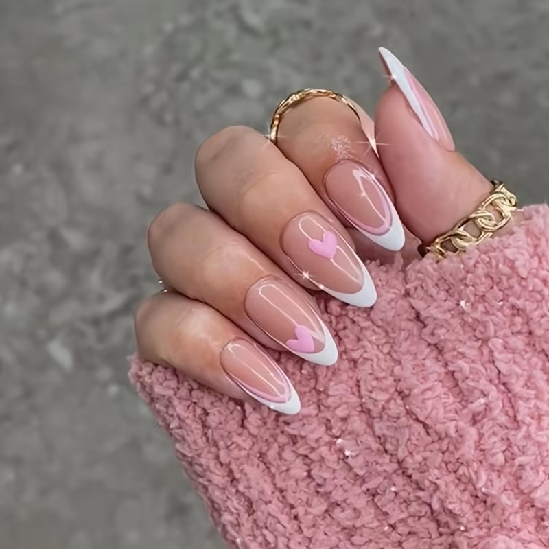 Pink Heart-Shaped 24-Piece Wat - đánh giá và giá Nail Art France